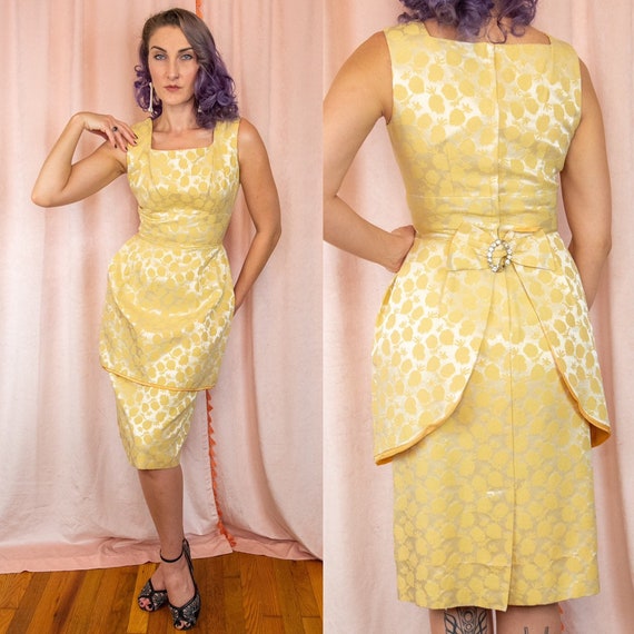 1950s Small Yellow Dress - Strawberry Dress - Yell