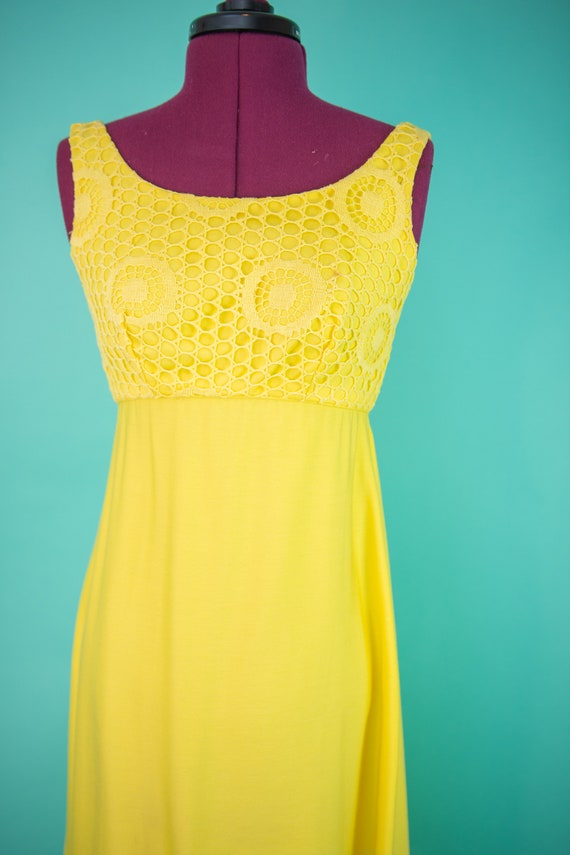 Vintage 1960s XS - Yellow Maxi Dress Empire Waist - image 3