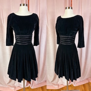 Vintage 1950s Black Dress Velvet XS 24 Waist