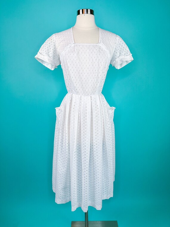 Vintage 1940s White Eyelet Lace Dress 27 Waist - image 2