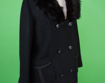 Vintage 1950s 60s Black Coat with Fur Collar Large