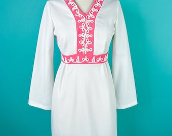 60s 70s White and Pink Mini Dress Longsleeve