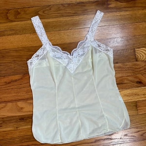 Vintage 1960s Pale Yellow Olga Camisole Lingerie Top Small 32 Bust