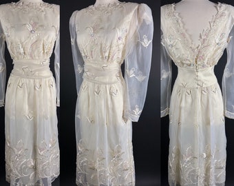 Late 1970s 1980s Formal and or Wedding Dress Small 26 waist