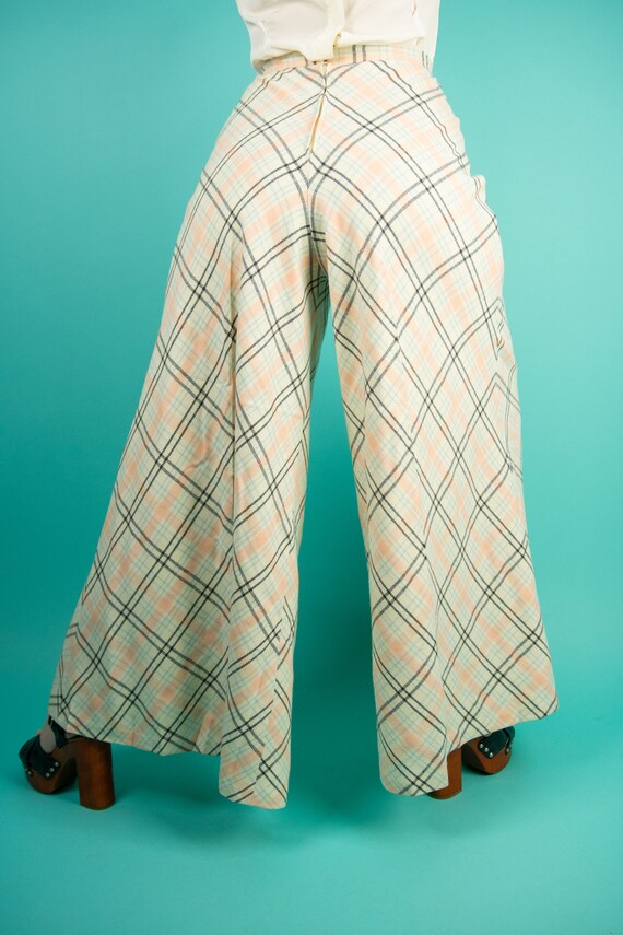 1970s 27W Plaid Pants Bell Bottom Trousers - image 9