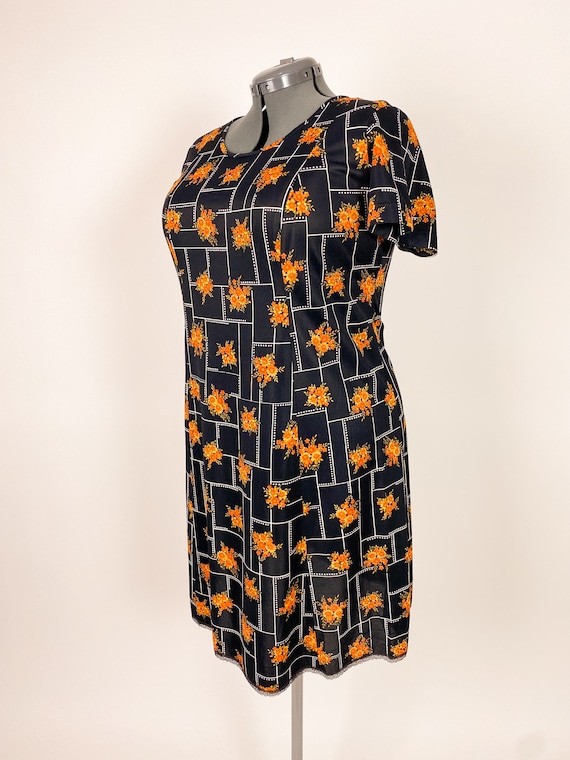 1960s 1970s 40W Black Orange Floral Geometrical D… - image 5