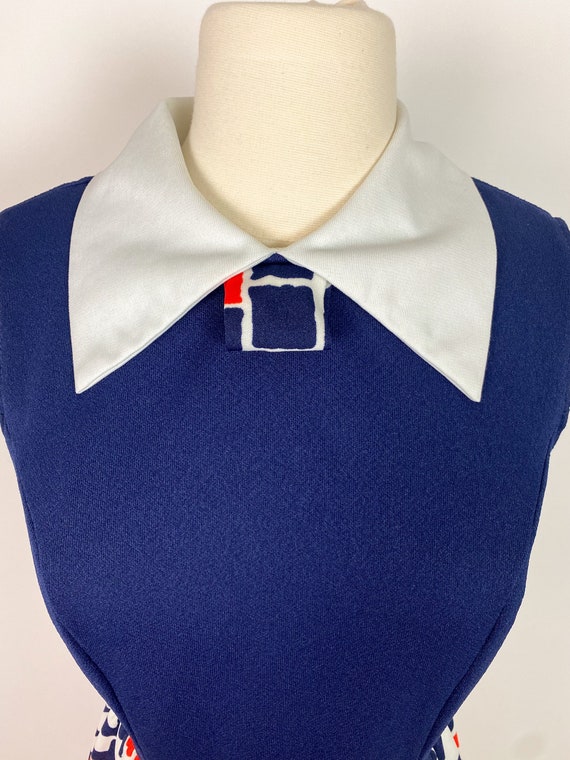 1970s S/M Blue White Red Color Block Geometric Dr… - image 7
