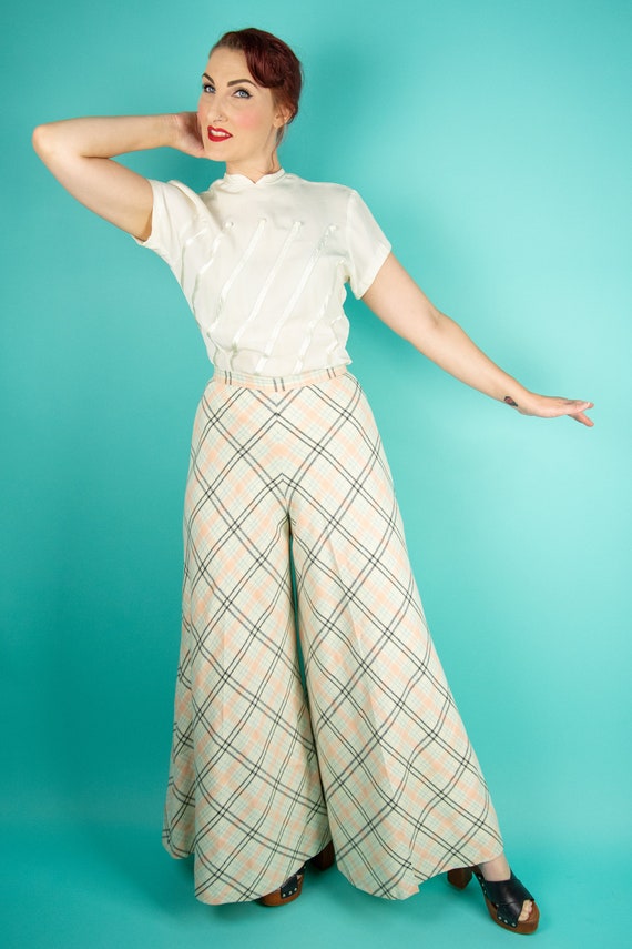 1970s 27W Plaid Pants Bell Bottom Trousers - image 3