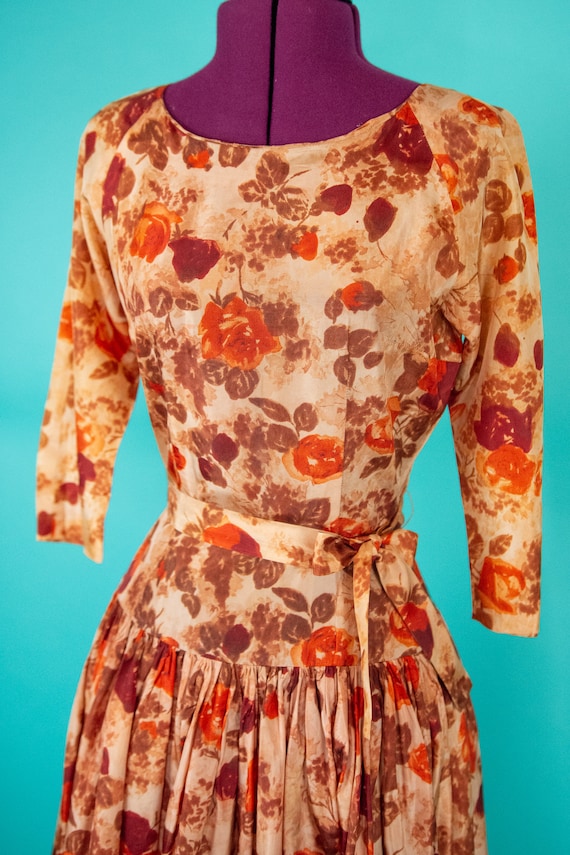 Vintage 1950s Floral Dress Copper Red XS 22 24 wa… - image 4