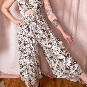 Vintage 1960s Palazzo Pant Jumpsuit Brown White XS 32 bust