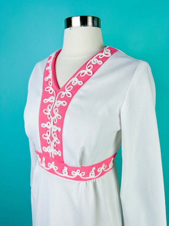 60s 70s White and Pink Mini Dress Longsleeve - image 7