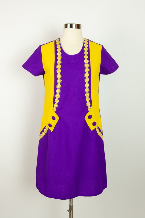 1960s Small Mod Mini Dress - image 2