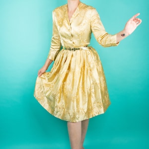 Vintage 1950er 60er Jahre Gold Alfred Shaheen Kleid Small 24 Taille XXS Gold Satin Kleid