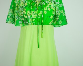 1970s Green Butterfly Capelet Dress 28W XS Small