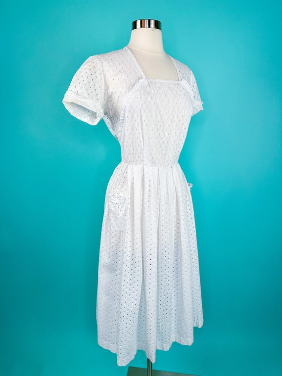 Vintage 1940s White Eyelet Lace Dress 27 Waist - image 3