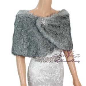 Faux Fur Wrap, Faux Fur stole, Grey Chinchilla Wrap, Fur Shawl, Fur Shrug, Bridal Cape, Bridal Stole, Faux Fox Wrap, FW108-GREYCHIN image 2