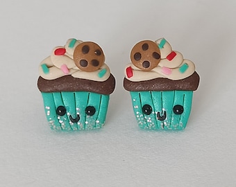 Orecchini di Natale, gioielli di Natale, idee regalo di Natale, muffin di Natale, orecchini di cibo, gioielli di cibo in miniatura, cupcake di Natale