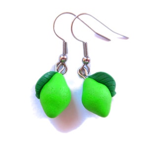 Lime Slice Earrings – Miniature Fruit Jewelry, Polymer Clay Studs, Fun Green Summer Earrings, Handmade Tropical Beach Accessories