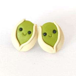 Funny Pistachio Earrings, Handmade Polymer Clay Food Jewelry Vegan Gift Realistic funny Nut Earrings Cute Quirky Statement Earrings