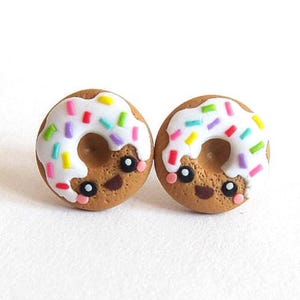 Pendientes de donut divertidos: joyería kawaii hecha a mano de arcilla polimérica
