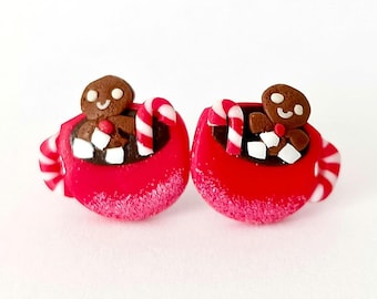 Örhängen med pepparkakor och varm choklad, polymerlera, polkagrisstång, julklapp