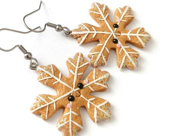 Julörhängen, Julsmycken, Julklappsidéer, Snöflingeörhängen med julkakor, Miniatyrmatsmycken