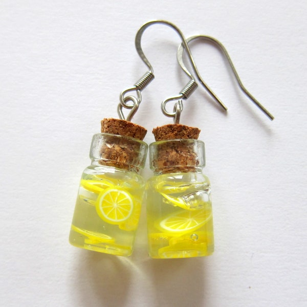 Boucles d’oreilles au citron, boucles d’oreilles de limonade, faveurs de limonade, cadeau de limonade, bijoux de lemonade dans le pot, boucles d’oreilles de boisson, cadeaux drôles, boucles d’oreilles jaunes Emo