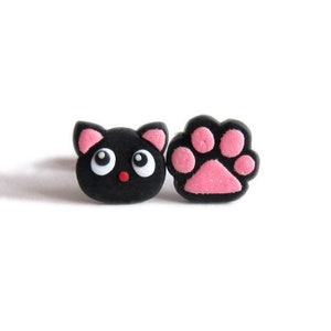 黒猫のイヤリング - かわいい足跡のスタッド、面白い猫のジュエリー、子供用イヤリング、女の子へのギフト、動物愛好家向けジュエリー
