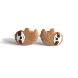 Pendientes de perezoso, pendientes de animales lindos, joyería de arcilla polimérica, regalo kawaii para ella, pendientes divertidos hechos a mano, joyería de animales para niñas