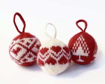Set of 3 knitted Christmas balls/ Christmas ornaments/ Christmas tree decorations/ Christmas gift