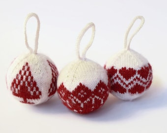 Set of 3 knitted Christmas balls/ Christmas ornaments/ Christmas tree decorations/ Christmas gift