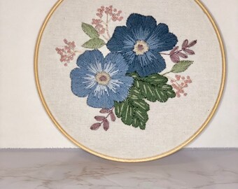Floral embroidered hoop - 6 inches