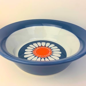 Figgjo Flint Daisy Bowl: 1960s Turi Design Scandinavian Tableware