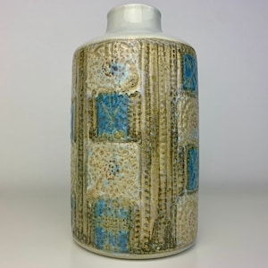 Royal Copenhagen Fajance, Tenera vase, designed by Kari Christensen,  nr. 539-3435 - Danish vintage.