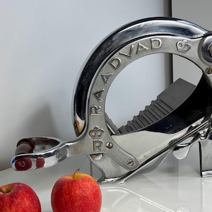 Radvaad Chrome Bread slicer. Limited Edition. Danish Bread Cutter. Vintage Danish Mid Century Modern. Scandinavian Design.
