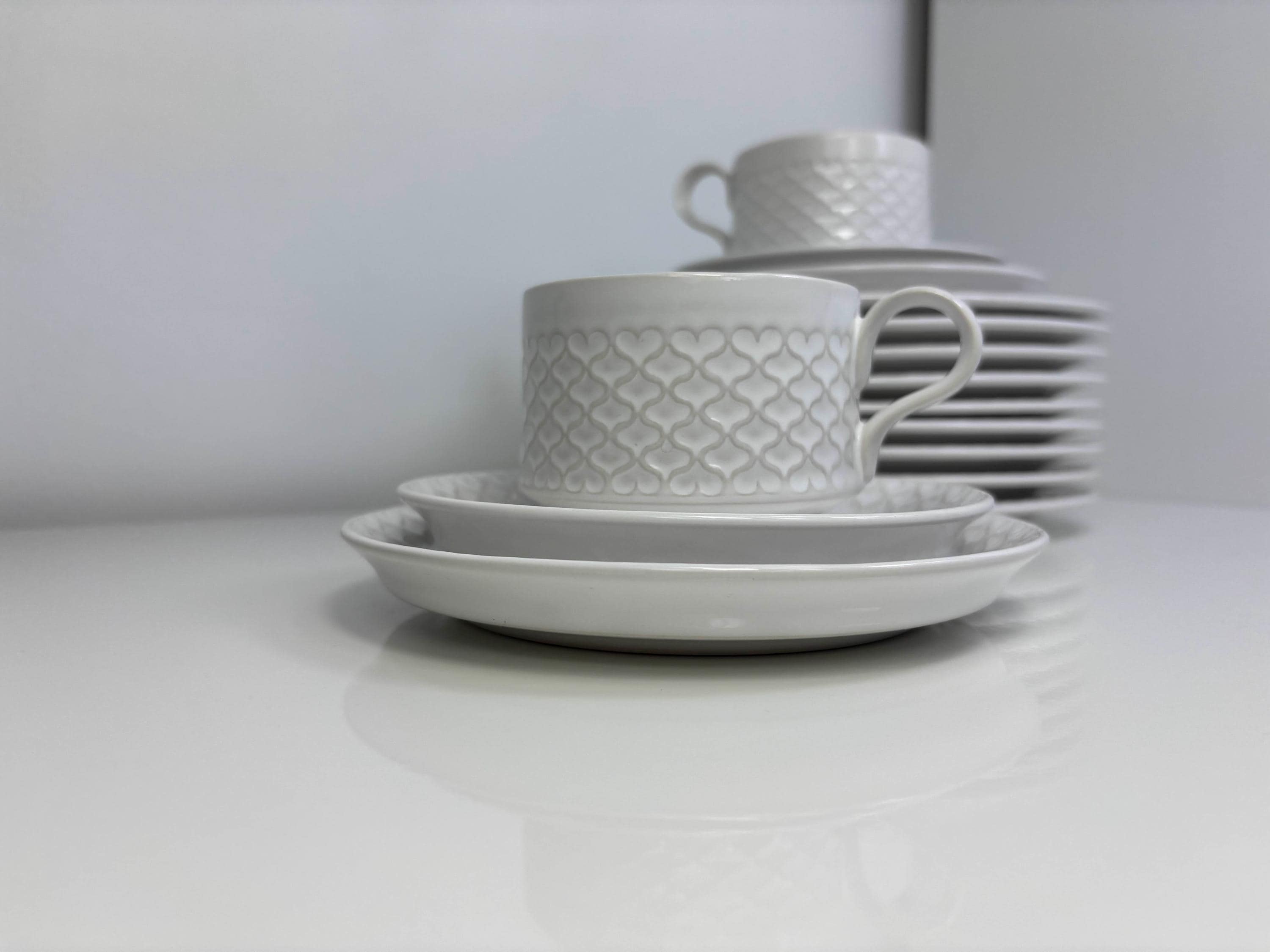 ホワイトパレット。クイストガード コーディアル トリオ セット 