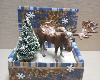 Miniature roombox - moose in the snow