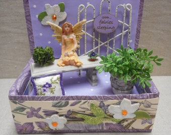 Miniature roombox - a fairy in the garden