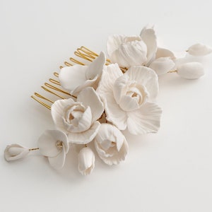 WHITNEY Floraler Hochzeit Kopfschmuck, floraler Brautkamm. Hochzeit Haarkamm, florale Hochzeit Haarkamm.  Blumen-Braut Kopfschmuck