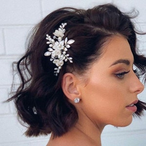Floral bridal headpiece and Bridal hair comb. Wedding comb and wedding hairpiece. Wedding hair comb and wedding headpiece ALVA