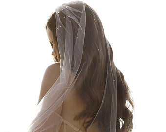 Chapel bridal veil and blusher wedding veil. Wedding veil cathedral length and Tulle wedding veil. Two tier wedding veil MARGOT