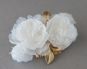Floral bridal headpiece and Bridal comb. Silk flower wedding comb and wedding hairpiece. Wedding hair comb and wedding headpiece ZENDAYA