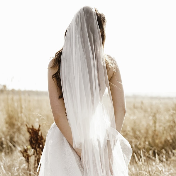 Chapel bridal veil and blusher wedding veil. Wedding veil cathedral length and Tulle wedding veil. Two tier wedding veil ELIZABETH
