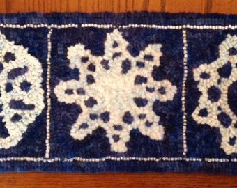 Snowflake Sampler  Rug Hooking  Pattern (19 1/2" x 7")