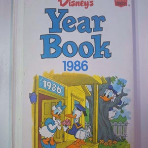 Walt Disney Wonderful World of Reading Disney&#39;s Year Book 1986 Grolier Enterprises Vintage Hardcover Kids Book