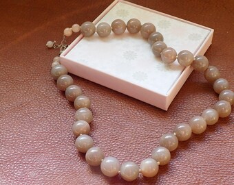 Peach Moonstone Bead Necklace, Gemstone Jewelry, Adjustable, Classic Style