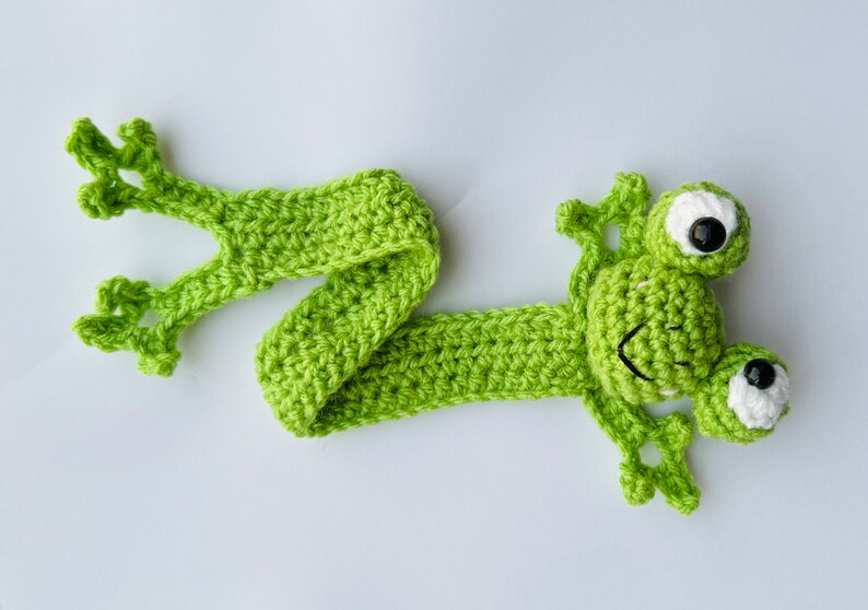 Crochet Flower Bookmarks pattern free