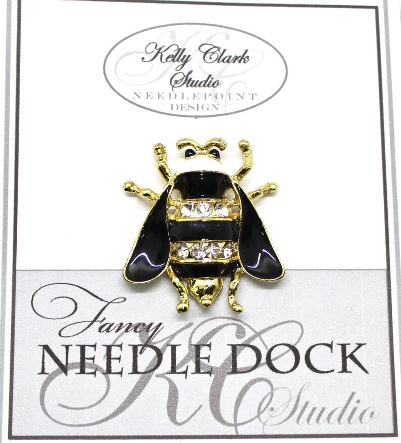 Canvas Magnet Bumble Bee Needle Dock Needle Minder Needle Garage