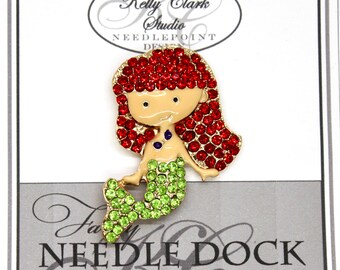 Sirène Needle Minder cheveux roux : aiguille à aiguille en cristal Swarovski