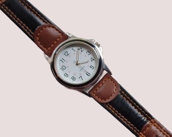 Vintage Accutime Unisex Leather Band Quartz Wrist Watch- New Battery